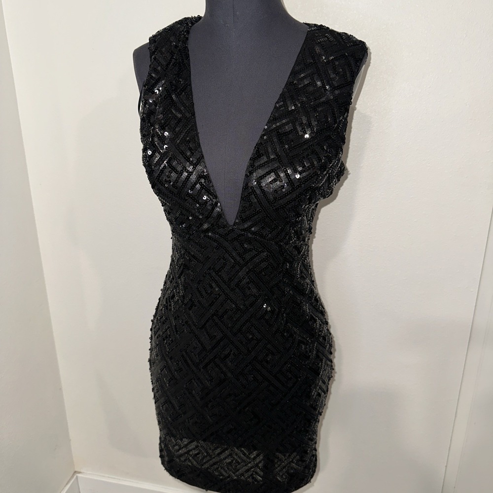Miss Avenue Black Cocktel Mini Dress V-neck Sleeveless Open Back Sz M‎
